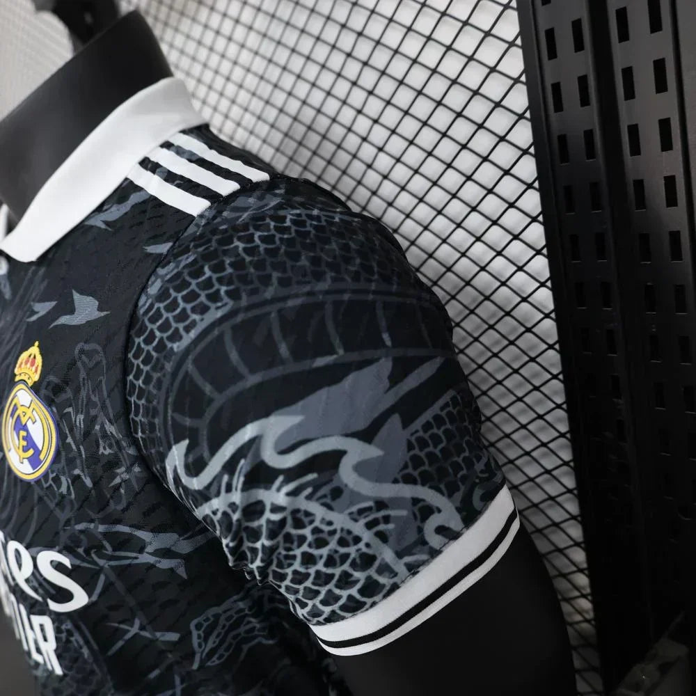 Real Madrid "Dragón Negro" Limited Jersey