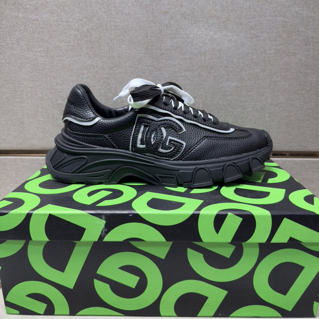 Black Mixed-Material Low-Top Sneakers