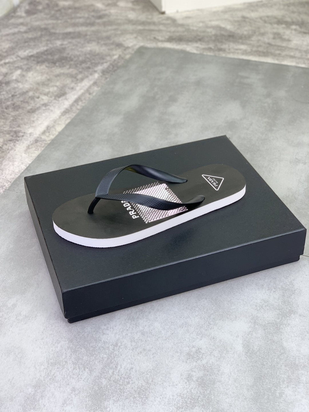 Prada Gray Patterned Flip-Flop Sandals