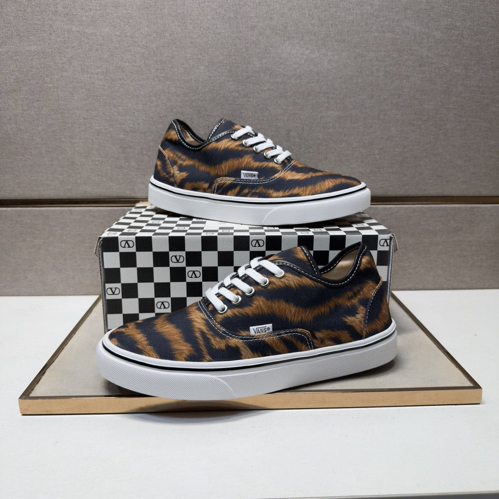 Vans Men's Tiger Stripe Low-Top Sneakers