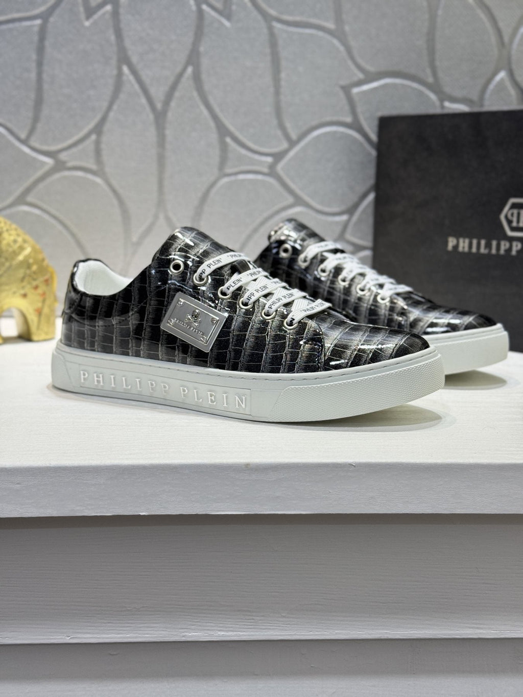 Philipp Plein Men's Textured Low-Top Sneakers - Textured Patterned Upper
