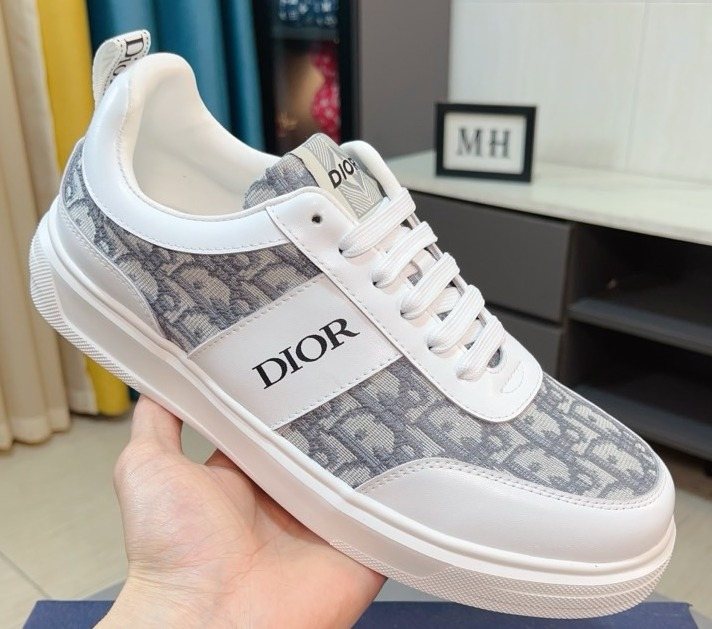 Dior Men's Patterned Low-Top Sneakers - Gray Patterned Upper Panels